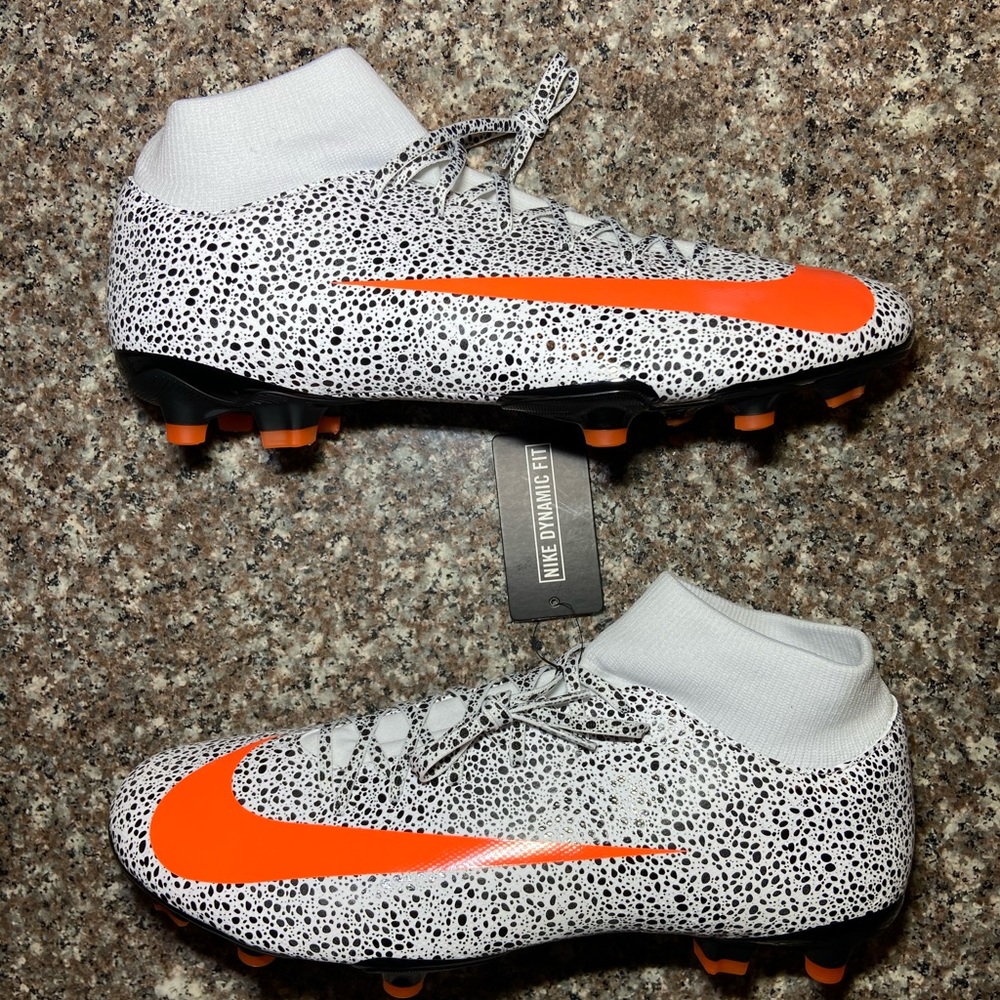 Nike Mercurial Superfly Soccer cleats White Black